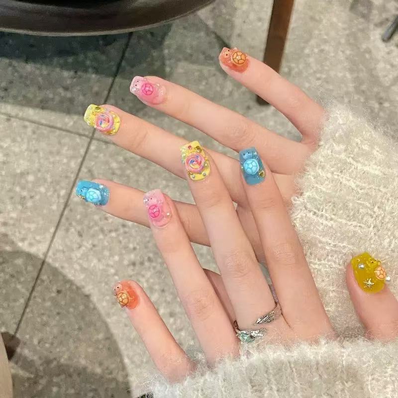 Nail Art - 100 ชิ้นจี้เรซินรูปเต่าหลากสีแบบแบนสำหรับตกแต่งเคสโทรศัพท์ งานศิลปะเล็บ และงานฝีมือ DIY